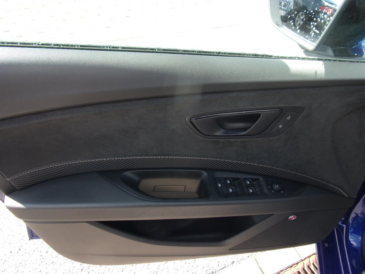 Seat LEON SPORTSTOURER CUPRA 2.0 TSI DSG 4DRIVE NAVI Bildbeschreibung: Seat LEON SPORTSTOURER CUPRA 2.0 TSI DSG 4DRIVE NAVI