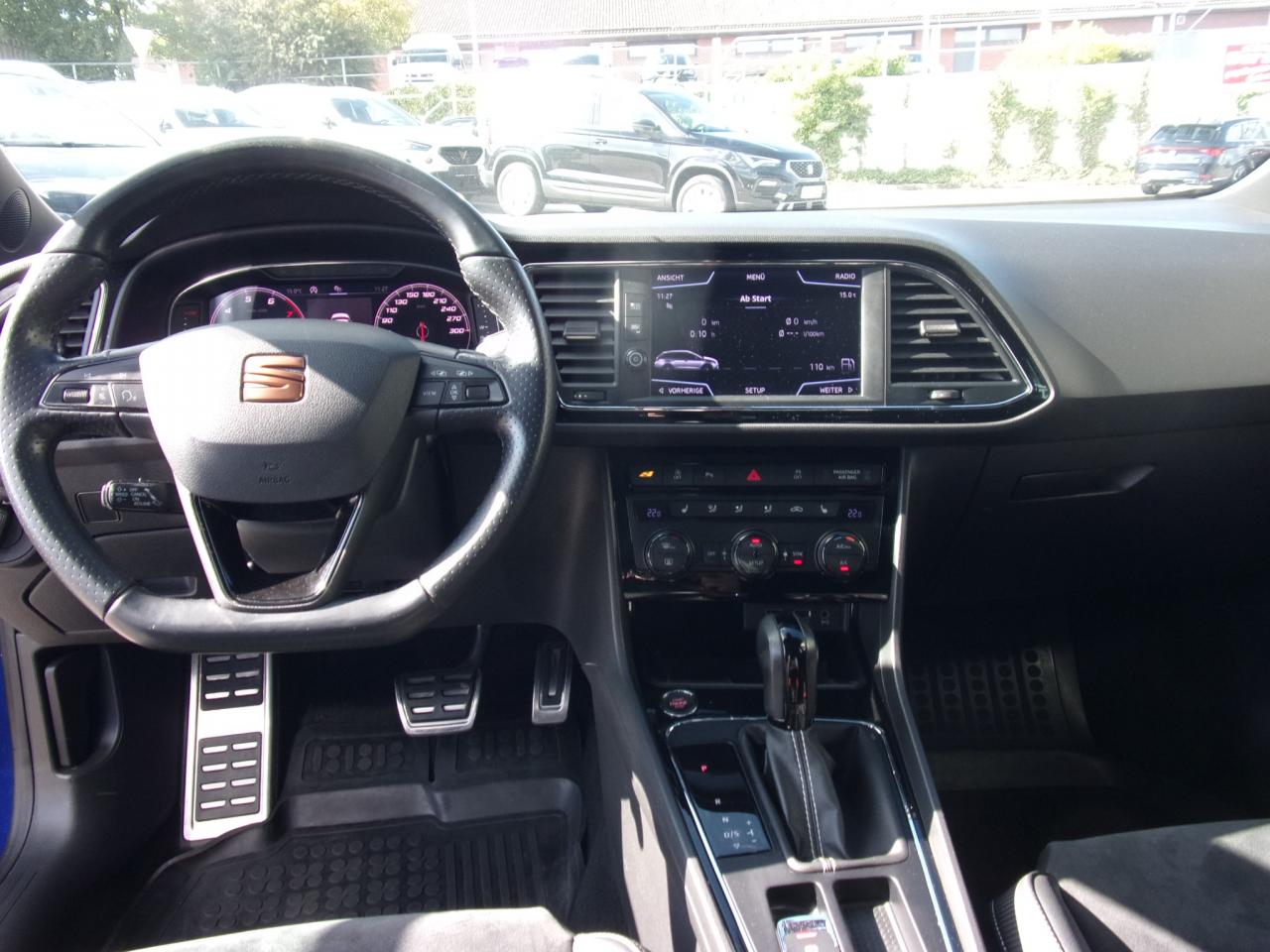 Seat LEON SPORTSTOURER CUPRA 2.0 TSI DSG 4DRIVE NAVI Bildbeschreibung: Seat LEON SPORTSTOURER CUPRA 2.0 TSI DSG 4DRIVE NAVI
