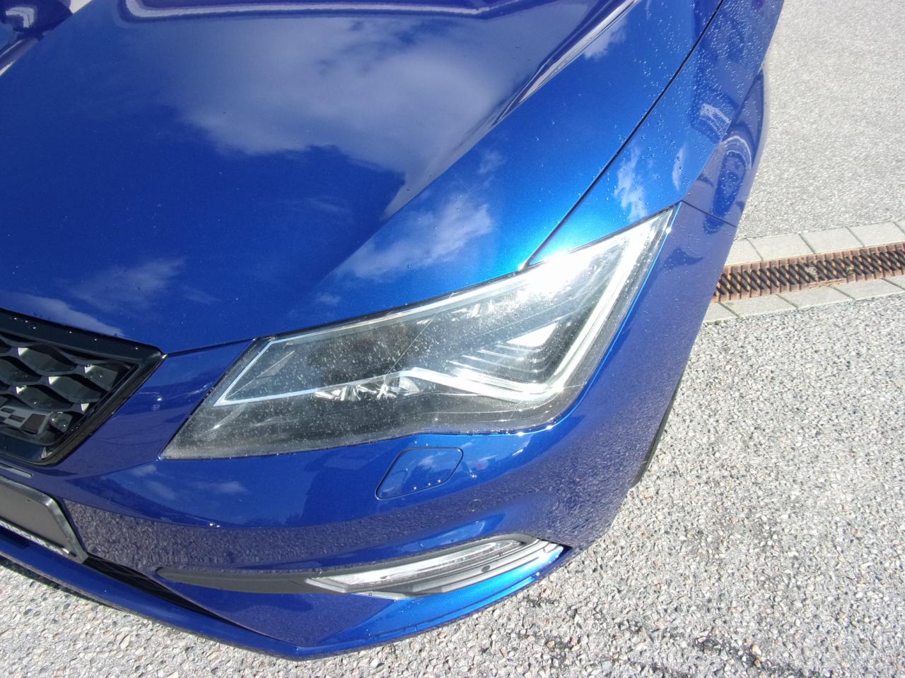 Seat LEON SPORTSTOURER CUPRA 2.0 TSI DSG 4DRIVE NAVI Bildbeschreibung: Seat LEON SPORTSTOURER CUPRA 2.0 TSI DSG 4DRIVE NAVI