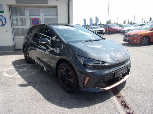 Cupra BORN 140 KW 58 KWH, CO2-Klasse: A, NAVI BIKE-RACK-CONNECTOR EPH Bildbeschreibung: Cupra BORN 140 KW 58 KWH, CO2-Klasse: A, NAVI BIKE-RACK-CONNECTOR EPH