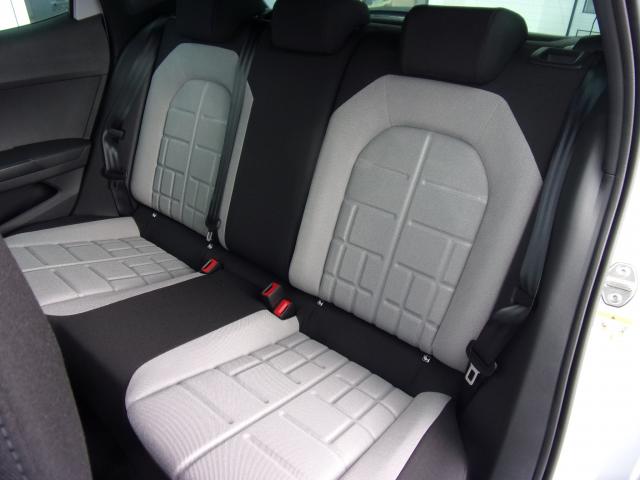 Seat IBIZA FR BLACK EDITION 1.0 TSI, CO2-Klasse: D, NAVI SITZH. EPH Bildbeschreibung: Seat IBIZA FR BLACK EDITION 1.0 TSI, CO2-Klasse: D, NAVI SITZH. EPH