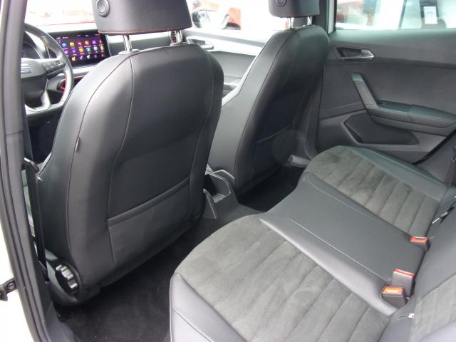 Seat ARONA FR 1.5 TSI DSG ALCANTARA NAVI AHZV EPH SHZ Bildbeschreibung: Seat ARONA FR 1.5 TSI DSG ALCANTARA NAVI AHZV EPH SHZ