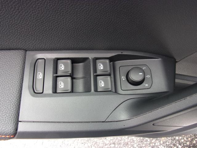 Seat ARONA FR 1.5 TSI DSG ALCANTARA NAVI AHZV EPH SHZ Bildbeschreibung: Seat ARONA FR 1.5 TSI DSG ALCANTARA NAVI AHZV EPH SHZ