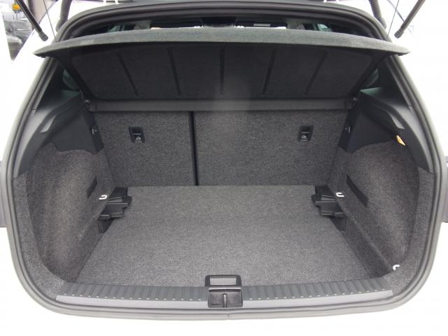 Seat ARONA FR 1.5 TSI DSG ALCANTARA NAVI AHZV EPH SHZ Bildbeschreibung: Seat ARONA FR 1.5 TSI DSG ALCANTARA NAVI AHZV EPH SHZ