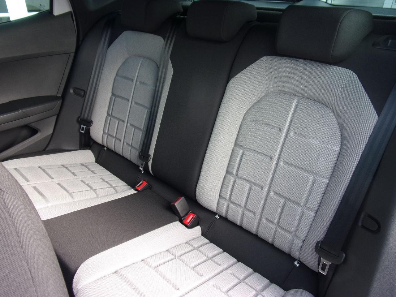 Seat ARONA 1.0 FR, CO2-Klasse: B, AHZV VORB. VIRTUAL COCKPIT Bildbeschreibung: Seat ARONA 1.0 FR, CO2-Klasse: B, AHZV VORB. VIRTUAL COCKPIT