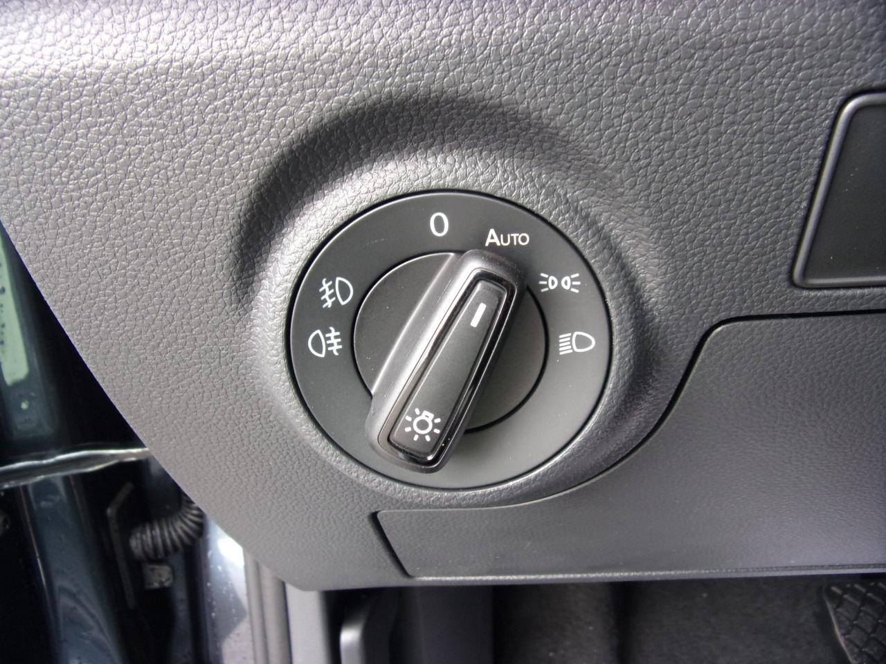 Seat ARONA FR 1.0 TSI DSG, CO2-Klasse: D, NAVI SITZHEIZ. AHZV-VORBER. Bildbeschreibung: Seat ARONA FR 1.0 TSI DSG, CO2-Klasse: D, NAVI SITZHEIZ. AHZV-VORBER.