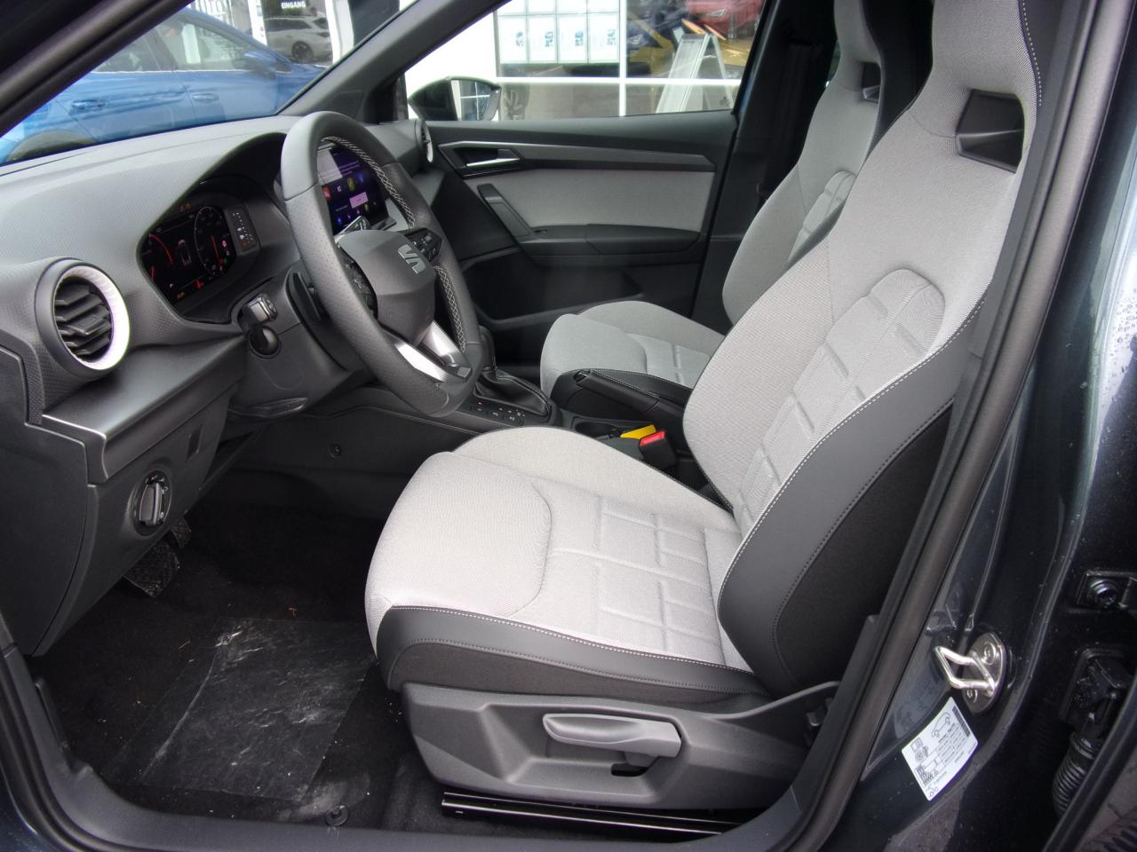 Seat ARONA FR 1.0 TSI DSG, CO2-Klasse: D, NAVI SITZHEIZ. AHZV-VORBER. Bildbeschreibung: Seat ARONA FR 1.0 TSI DSG, CO2-Klasse: D, NAVI SITZHEIZ. AHZV-VORBER.