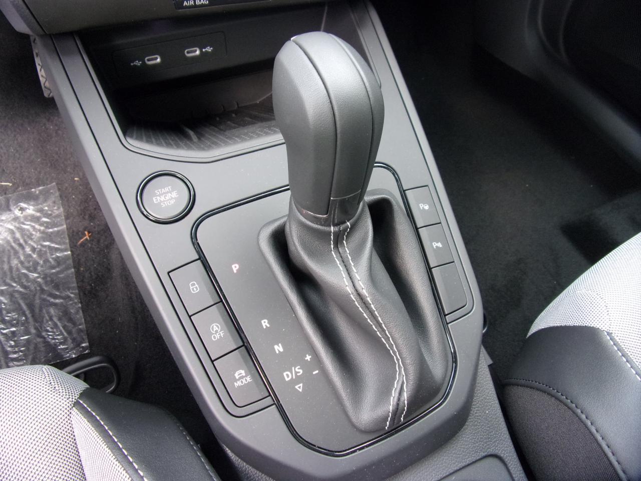 Seat ARONA FR 1.0 TSI DSG, CO2-Klasse: D, NAVI SITZHEIZ. AHZV-VORBER. Bildbeschreibung: Seat ARONA FR 1.0 TSI DSG, CO2-Klasse: D, NAVI SITZHEIZ. AHZV-VORBER.