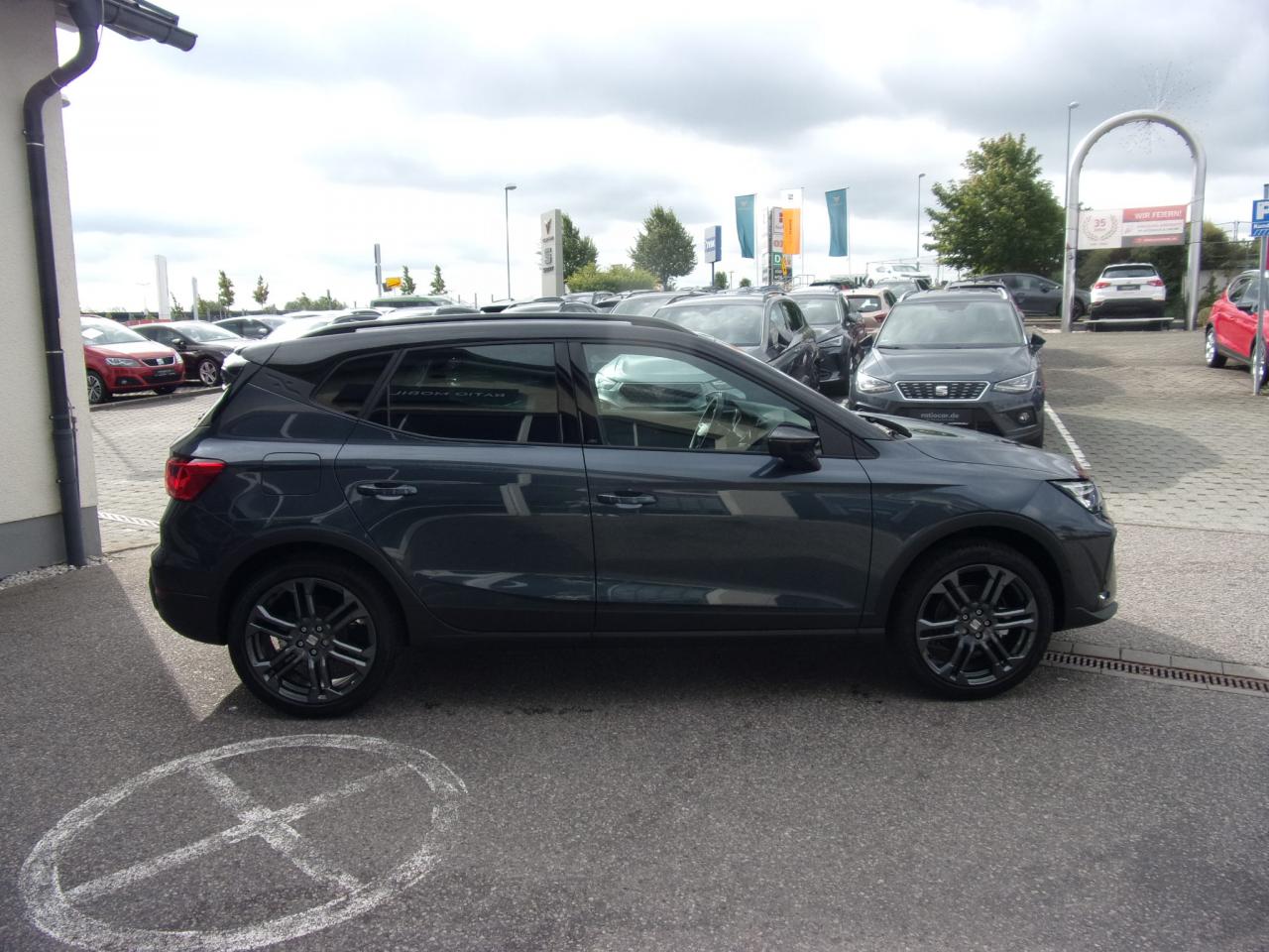 Seat ARONA FR 1.0 TSI DSG, CO2-Klasse: D, NAVI SITZHEIZ. AHZV-VORBER. Bildbeschreibung: Seat ARONA FR 1.0 TSI DSG, CO2-Klasse: D, NAVI SITZHEIZ. AHZV-VORBER.