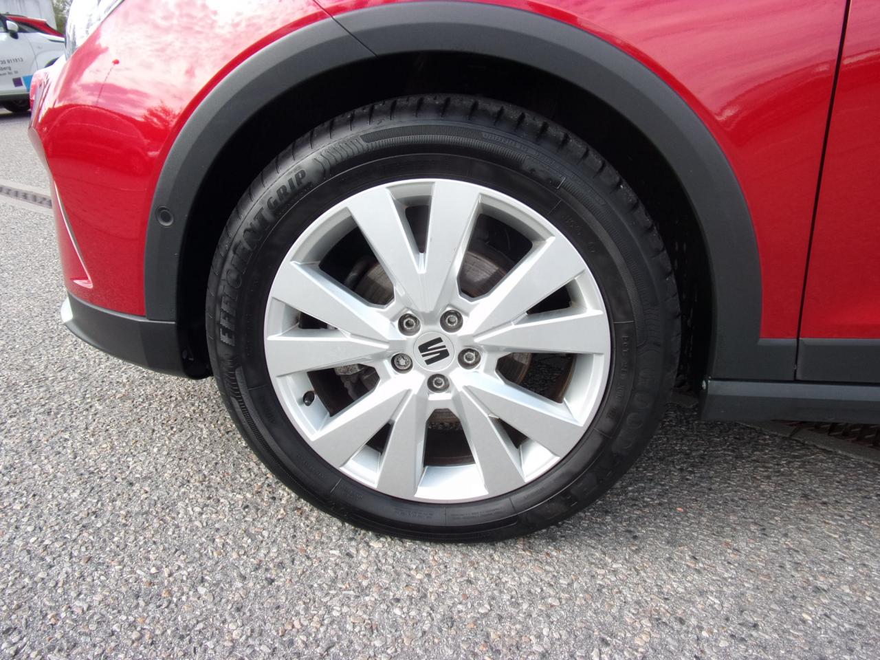 Seat ARONA XPERIENCE 1.0 TSI AHZV NAVI FULL-LINK SHZ Bildbeschreibung: Seat ARONA XPERIENCE 1.0 TSI AHZV NAVI FULL-LINK SHZ