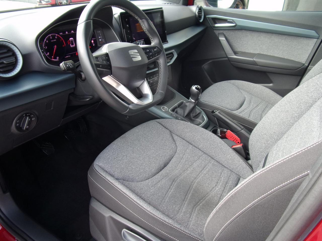 Seat ARONA XPERIENCE 1.0 TSI AHZV NAVI FULL-LINK SHZ Bildbeschreibung: Seat ARONA XPERIENCE 1.0 TSI AHZV NAVI FULL-LINK SHZ