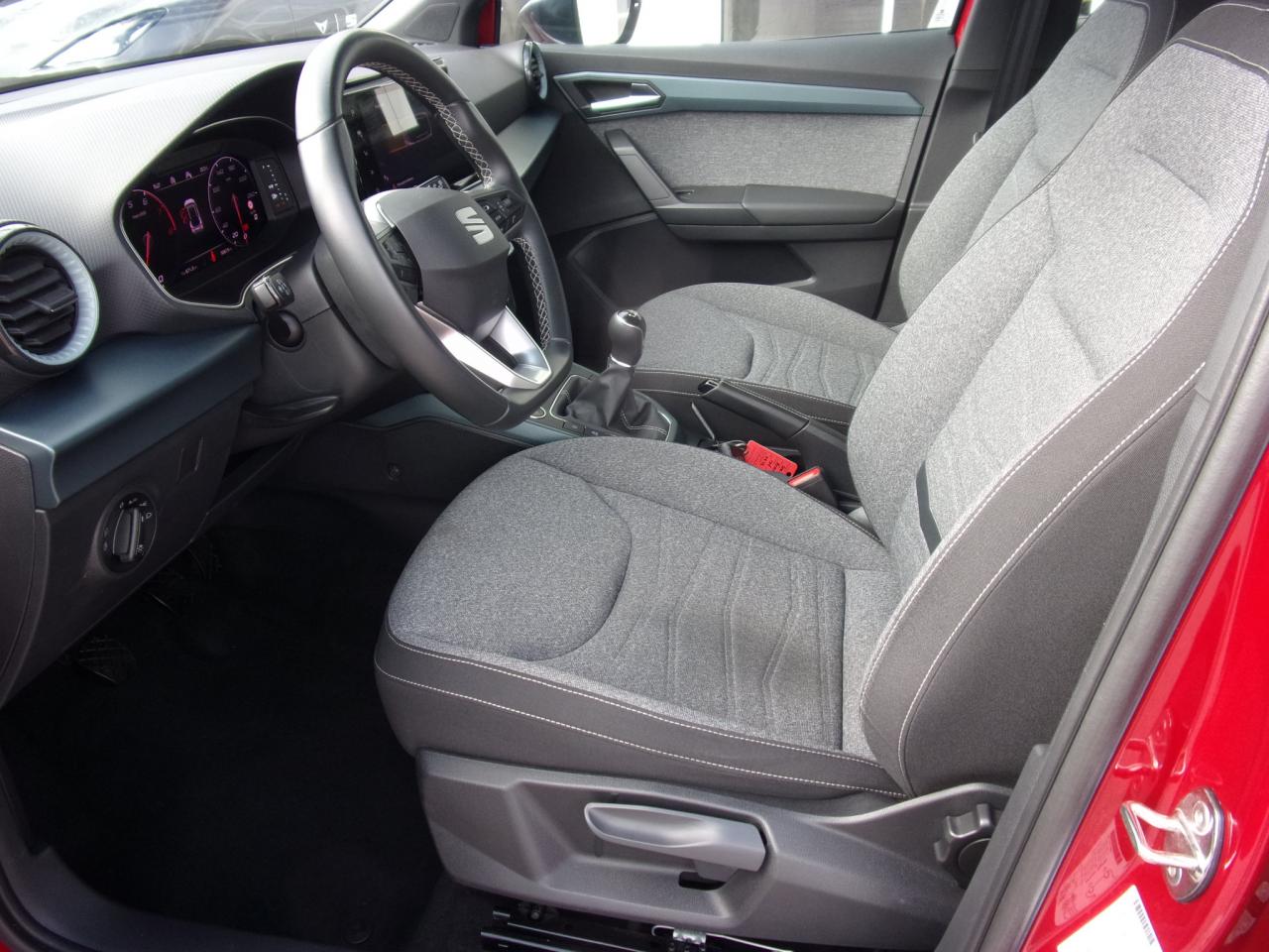 Seat ARONA XPERIENCE 1.0 TSI AHZV NAVI FULL-LINK SHZ Bildbeschreibung: Seat ARONA XPERIENCE 1.0 TSI AHZV NAVI FULL-LINK SHZ