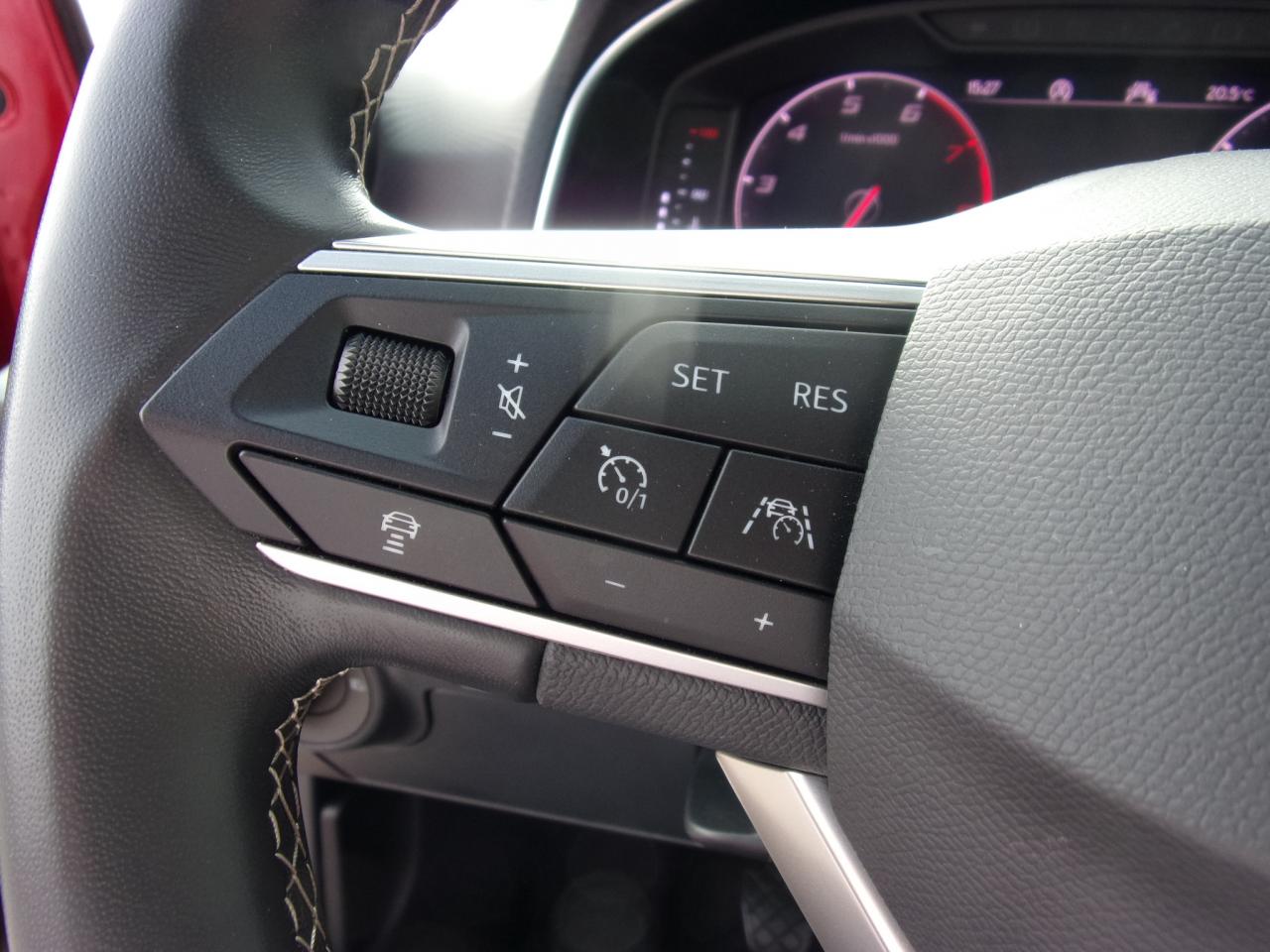 Seat ARONA XPERIENCE 1.0 TSI AHZV NAVI FULL-LINK SHZ Bildbeschreibung: Seat ARONA XPERIENCE 1.0 TSI AHZV NAVI FULL-LINK SHZ