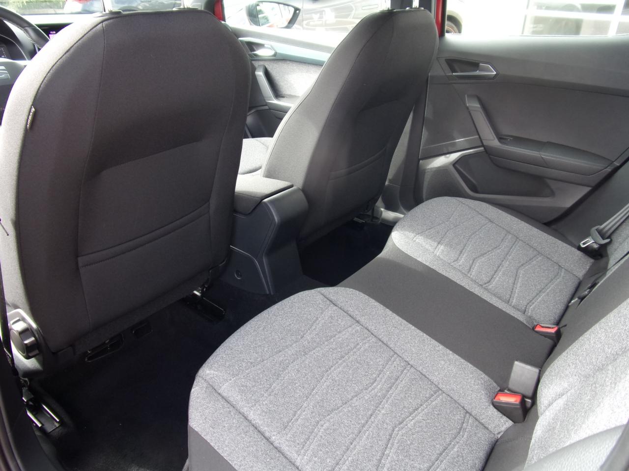 Seat ARONA XPERIENCE 1.0 TSI AHZV NAVI FULL-LINK SHZ Bildbeschreibung: Seat ARONA XPERIENCE 1.0 TSI AHZV NAVI FULL-LINK SHZ