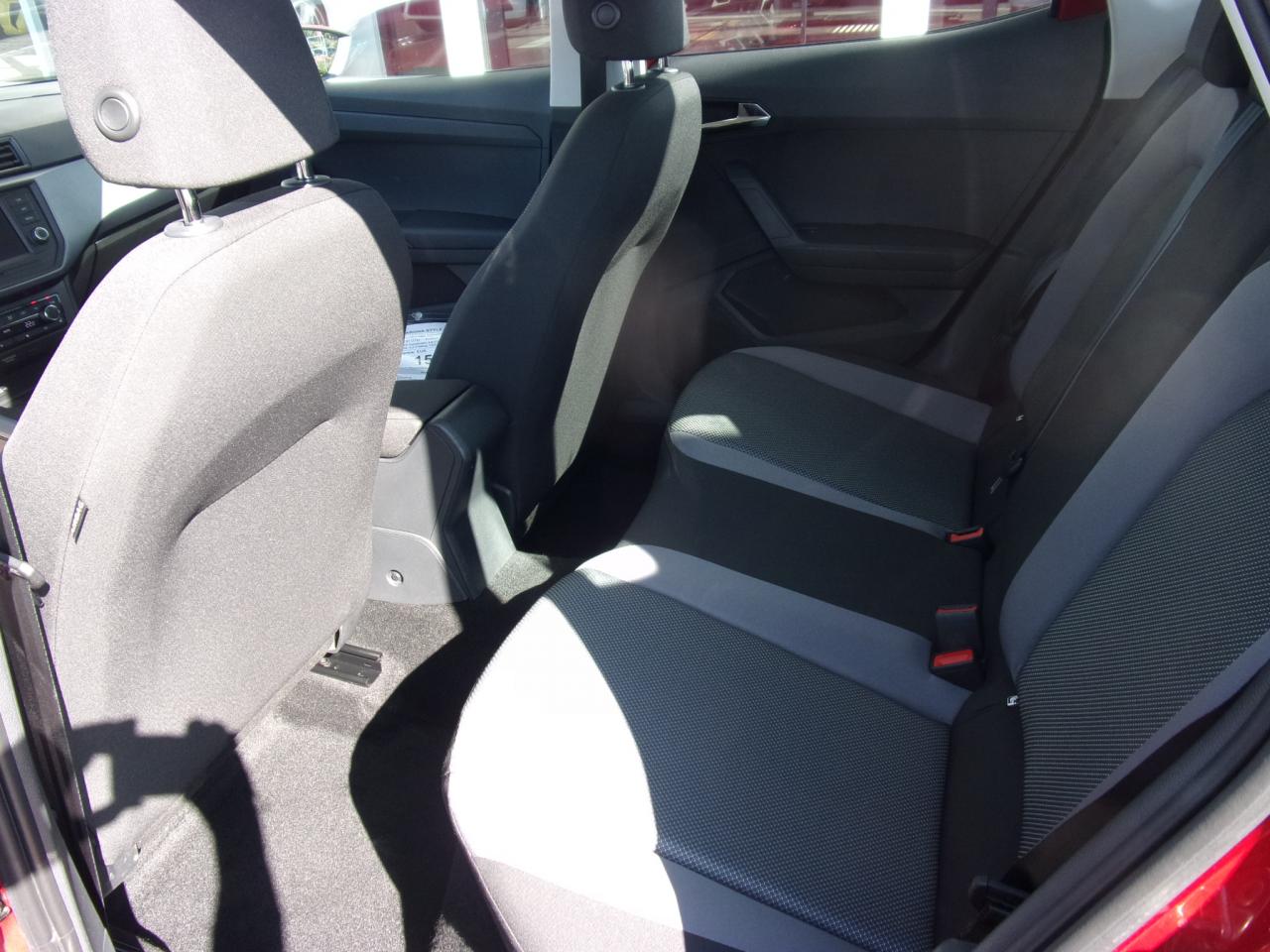 Seat ARONA STYLE BEATS 1.0 TSI SITZHEIZ. EINPARKH. Bildbeschreibung: Seat ARONA STYLE BEATS 1.0 TSI SITZHEIZ. EINPARKH.