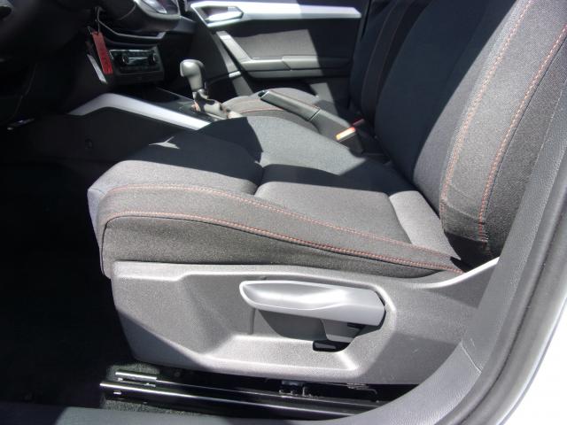 Seat ARONA FR 1.5 TSI DSG NAVI AHZV EPH VOLL-LED SHZ Bildbeschreibung: Seat ARONA FR 1.5 TSI DSG NAVI AHZV EPH VOLL-LED SHZ