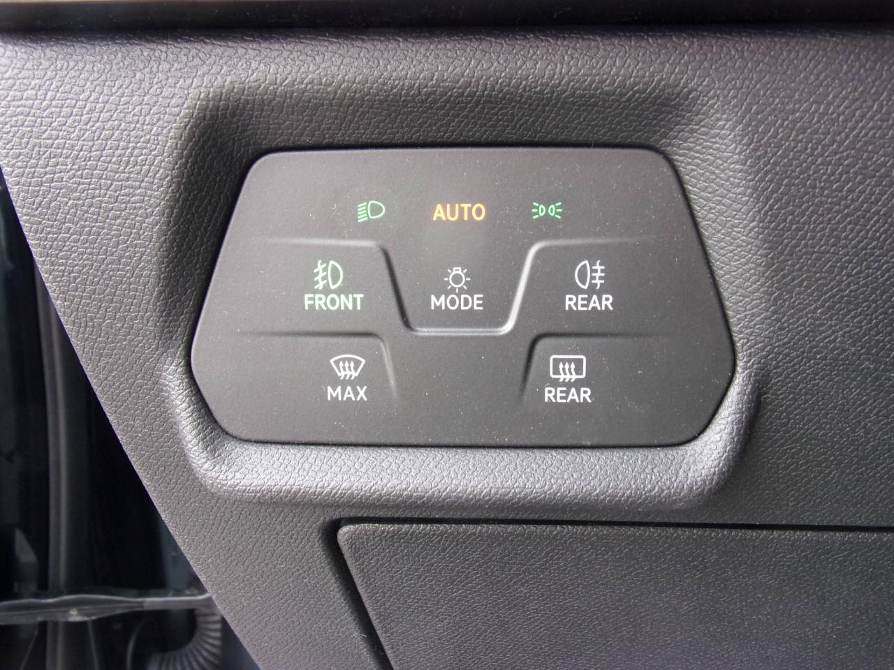 Seat LEON SPORTSTOURER FR PLUS 1.5 TSI ACT STANDH. Bildbeschreibung: Seat LEON SPORTSTOURER FR PLUS 1.5 TSI ACT STANDH.