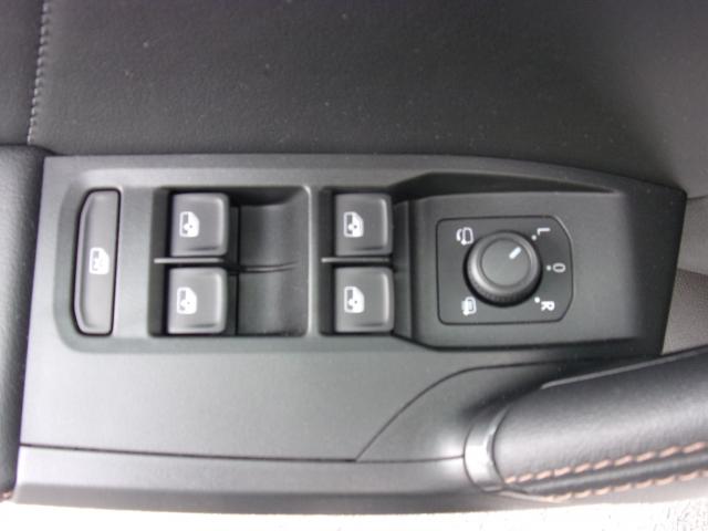 Cupra LEON SPORTSTOURER 2.0 TSI DSG AUTOMATIK DAB+ USB NAVI Bildbeschreibung: Cupra LEON SPORTSTOURER 2.0 TSI DSG AUTOMATIK DAB+ USB NAVI