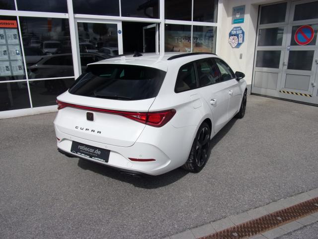 Cupra LEON SPORTSTOURER 2.0 TSI DSG AUTOMATIK DAB+ USB NAVI Bildbeschreibung: Cupra LEON SPORTSTOURER 2.0 TSI DSG AUTOMATIK DAB+ USB NAVI