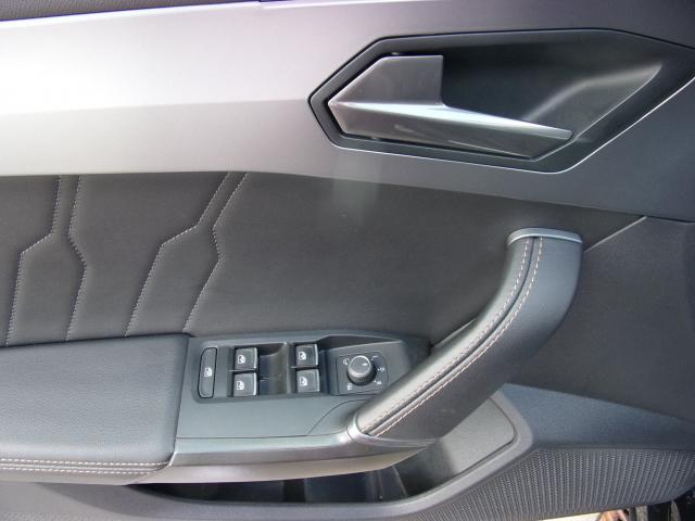 Cupra FORMENTOR 1.5 TSI PANORAMAD. MATRIX-LED NAVI SHZ Bildbeschreibung: Cupra FORMENTOR 1.5 TSI PANORAMAD. MATRIX-LED NAVI SHZ
