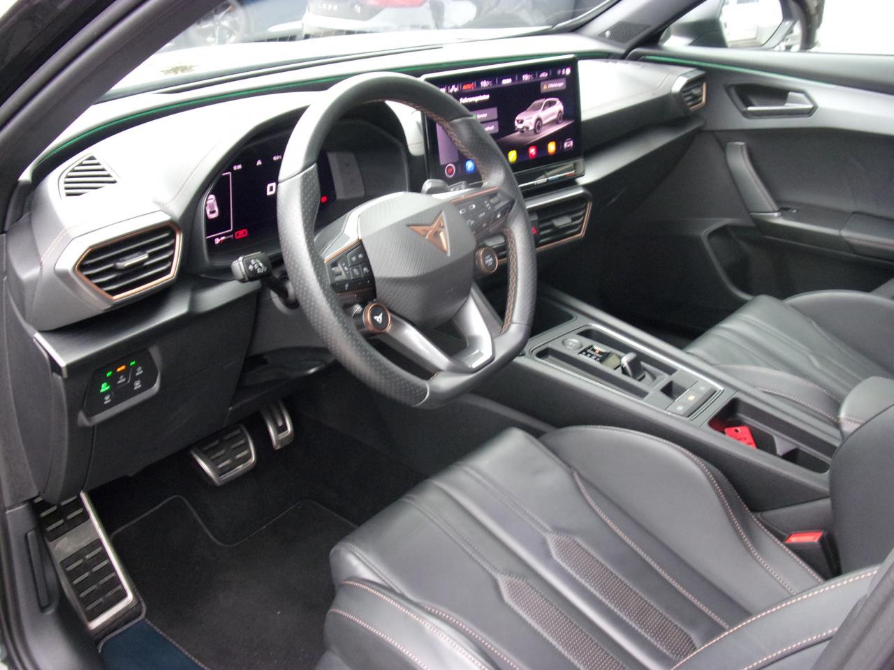Cupra FORMENTOR VZ5 2.5 TSI 4 DRIVE DSG CUP-LEDER NAVI Bildbeschreibung: Cupra FORMENTOR VZ5 2.5 TSI 4 DRIVE DSG CUP-LEDER NAVI