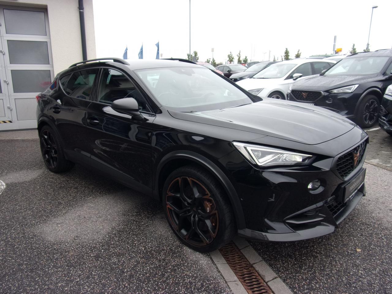 Cupra FORMENTOR VZ5 2.5 TSI 4 DRIVE DSG CUP-LEDER NAVI Bildbeschreibung: Cupra FORMENTOR VZ5 2.5 TSI 4 DRIVE DSG CUP-LEDER NAVI