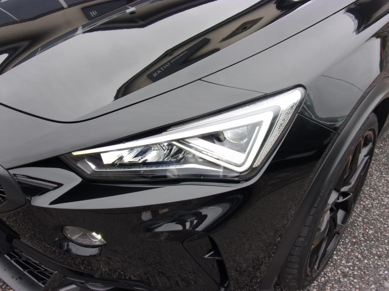 Cupra FORMENTOR VZ5 2.5 TSI 4 DRIVE DSG CUP-LEDER NAVI Bildbeschreibung: Cupra FORMENTOR VZ5 2.5 TSI 4 DRIVE DSG CUP-LEDER NAVI