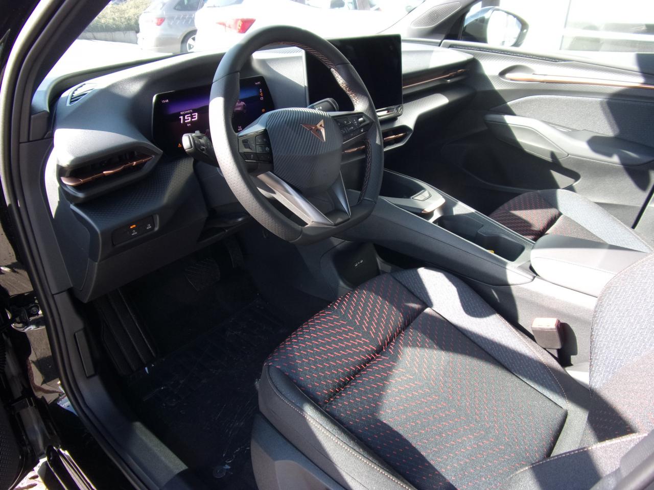 Cupra RAVAL PLUS 99 KW 37 KWH, CO2-Klasse: A, NAVI AHZV-VORBER. SITZH. Bildbeschreibung: Cupra RAVAL PLUS 99 KW 37 KWH, CO2-Klasse: A, NAVI AHZV-VORBER. SITZH.