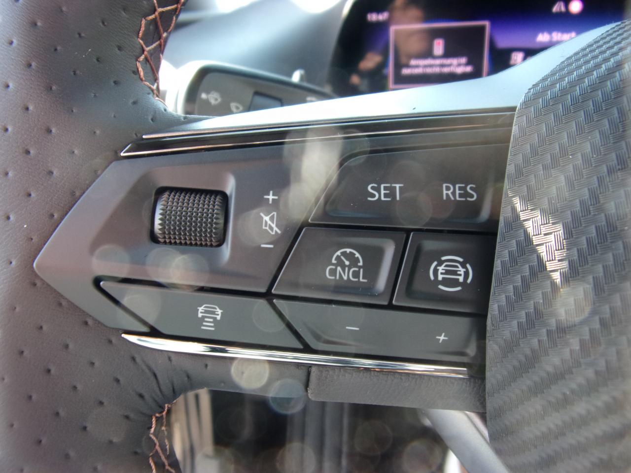 Cupra RAVAL PLUS 99 KW 37 KWH, CO2-Klasse: A, NAVI AHZV-VORBER. SITZH. Bildbeschreibung: Cupra RAVAL PLUS 99 KW 37 KWH, CO2-Klasse: A, NAVI AHZV-VORBER. SITZH.