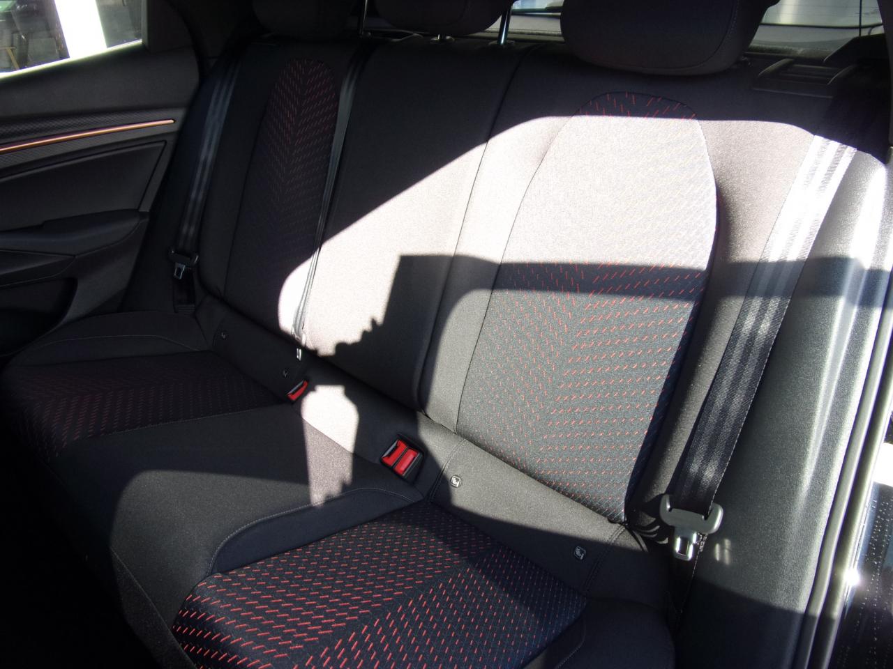 Cupra RAVAL PLUS 99 KW 37 KWH, CO2-Klasse: A, NAVI AHZV-VORBER. SITZH. Bildbeschreibung: Cupra RAVAL PLUS 99 KW 37 KWH, CO2-Klasse: A, NAVI AHZV-VORBER. SITZH.