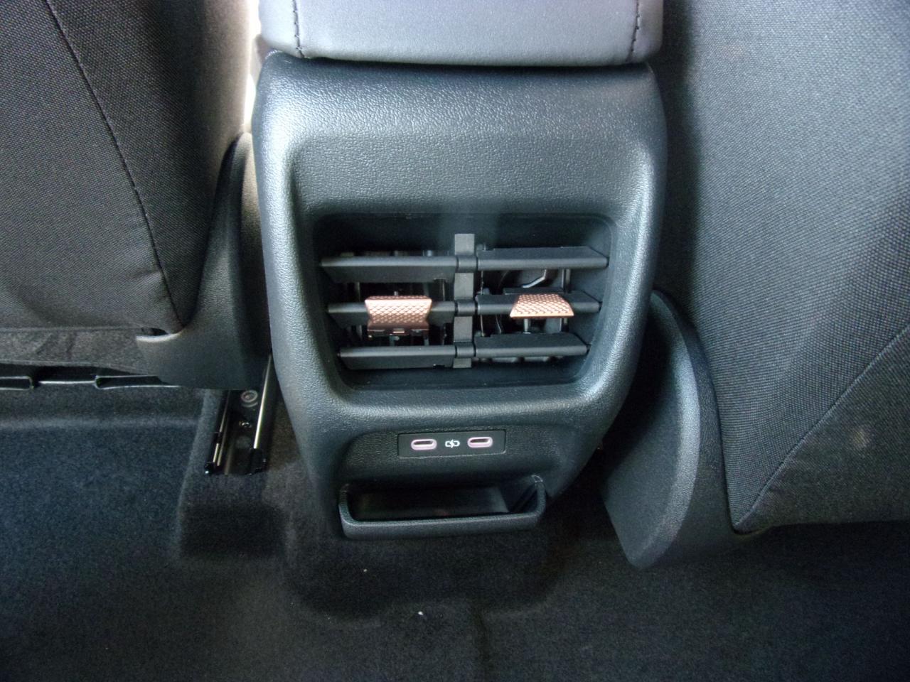 Cupra RAVAL PLUS 99 KW 37 KWH, CO2-Klasse: A, NAVI AHZV-VORBER. SITZH. Bildbeschreibung: Cupra RAVAL PLUS 99 KW 37 KWH, CO2-Klasse: A, NAVI AHZV-VORBER. SITZH.