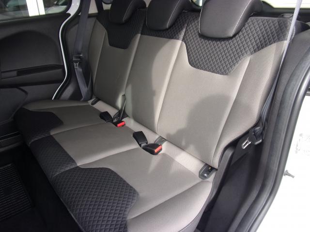 Ford TOURNEO COURIER TITANIUM 1.0 ECOBOOST AHZV NAVI Bildbeschreibung: Ford TOURNEO COURIER TITANIUM 1.0 ECOBOOST AHZV NAVI