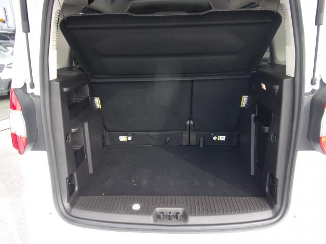 Ford TOURNEO COURIER TITANIUM 1.0 ECOBOOST AHZV NAVI Bildbeschreibung: Ford TOURNEO COURIER TITANIUM 1.0 ECOBOOST AHZV NAVI