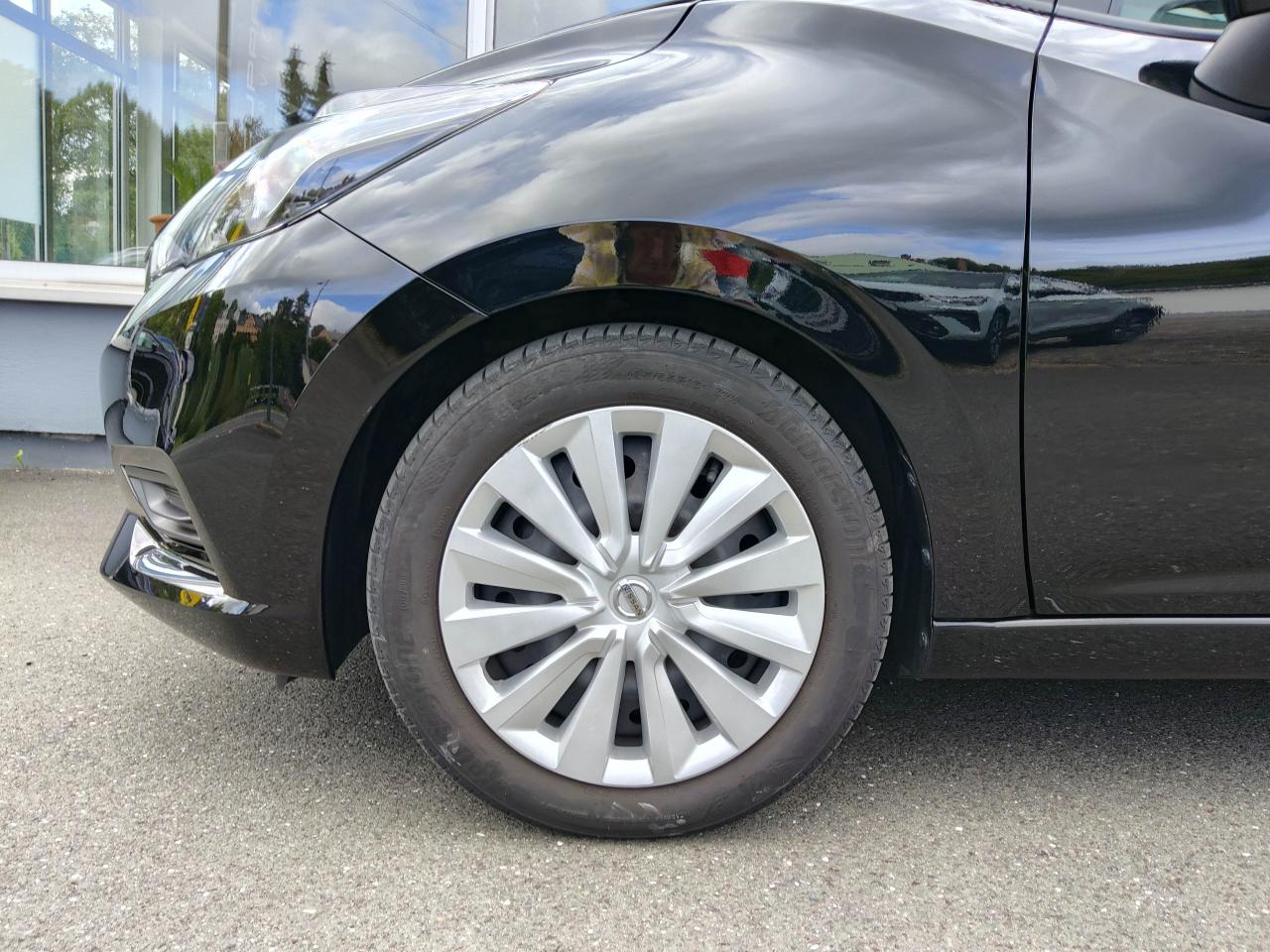 Nissan MICRA ACENTA 1.0 SCHECKHEFTGEPFL. NAVI KLIMA Bildbeschreibung: Nissan MICRA ACENTA 1.0 SCHECKHEFTGEPFL. NAVI KLIMA