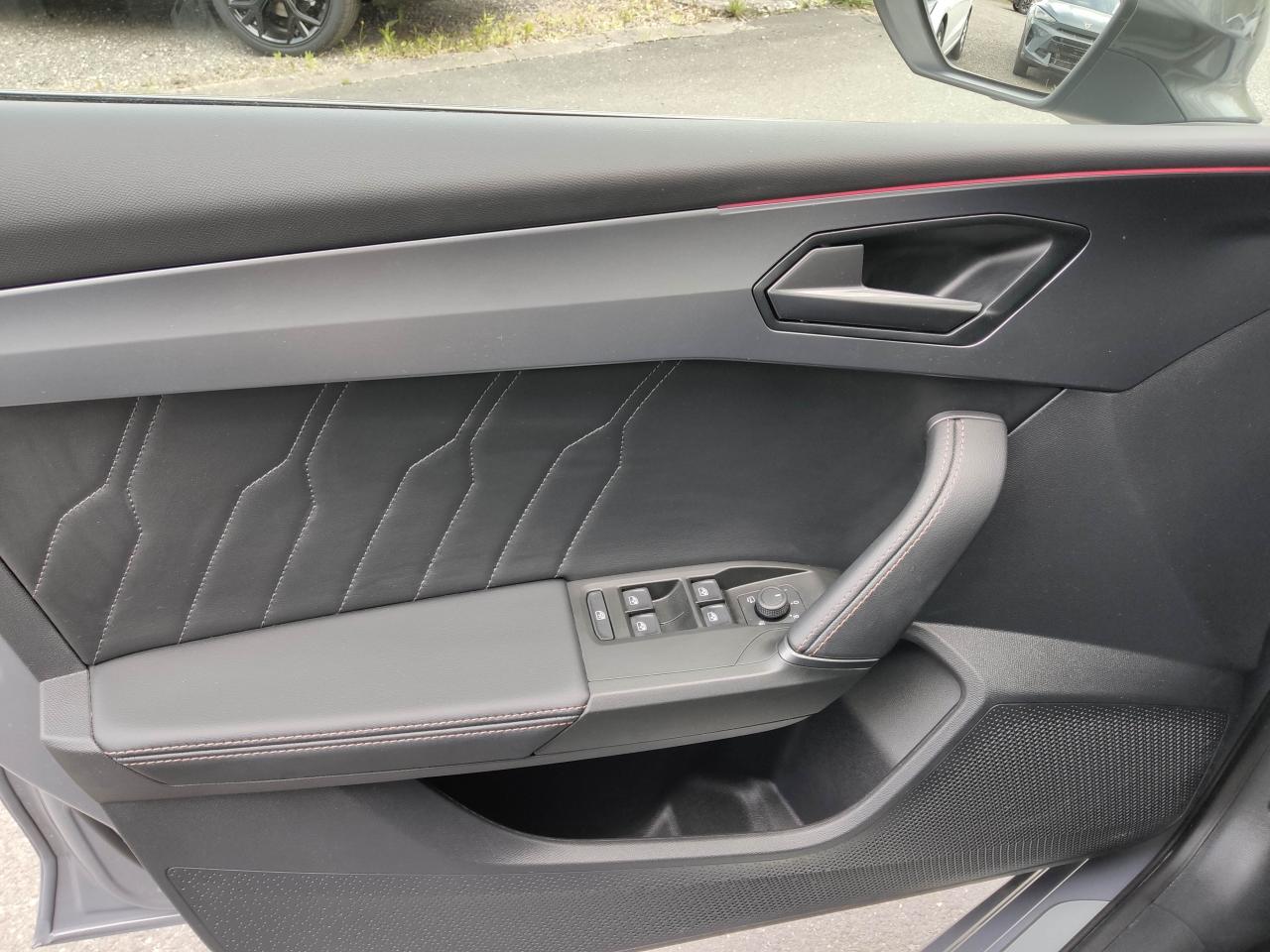 Cupra LEON SPORTSTOURER 1.5 TSI ACT NAVI USB DAB+ EPH Bildbeschreibung: Cupra LEON SPORTSTOURER 1.5 TSI ACT NAVI USB DAB+ EPH