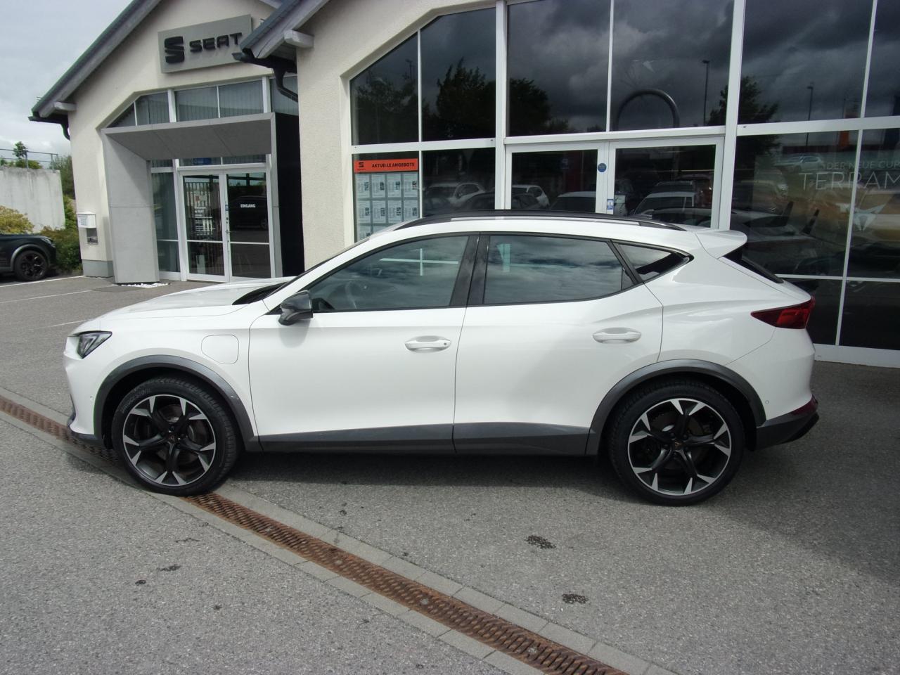 Cupra FORMENTOR VZ 1.4 E HYBRID DSG NAVI DAB+ Bildbeschreibung: Cupra FORMENTOR VZ 1.4 E HYBRID DSG NAVI DAB+