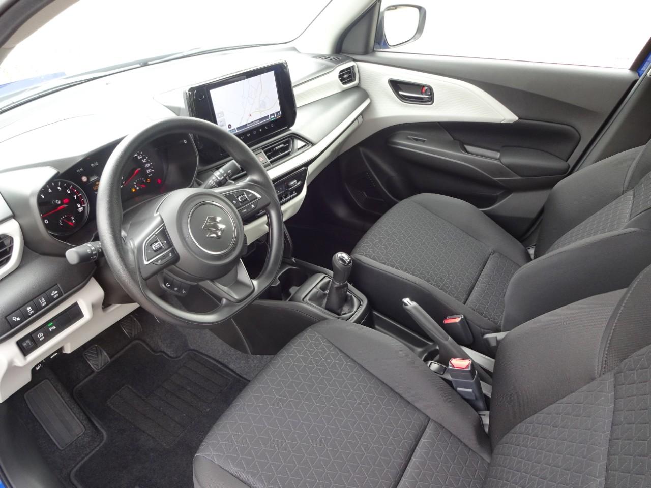 Suzuki SWIFT 1.2 DUALJET CLUB, CO2-Klasse: C, NAVI DAB+ EINPARKH. USB Bildbeschreibung: Suzuki SWIFT 1.2 DUALJET CLUB, CO2-Klasse: C, NAVI DAB+ EINPARKH. USB