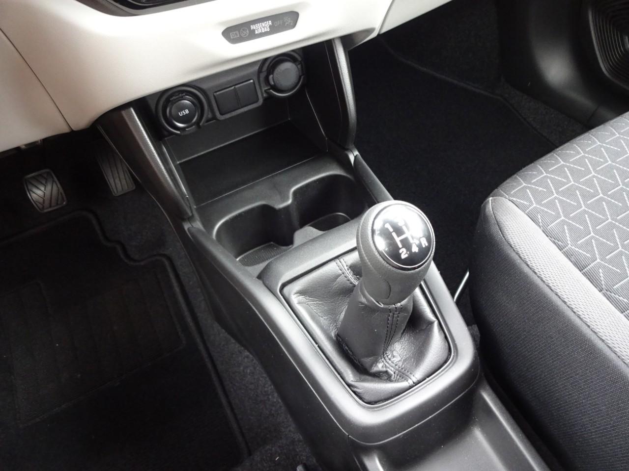 Suzuki SWIFT 1.2 DUALJET CLUB, CO2-Klasse: C, NAVI DAB+ EINPARKH. USB Bildbeschreibung: Suzuki SWIFT 1.2 DUALJET CLUB, CO2-Klasse: C, NAVI DAB+ EINPARKH. USB