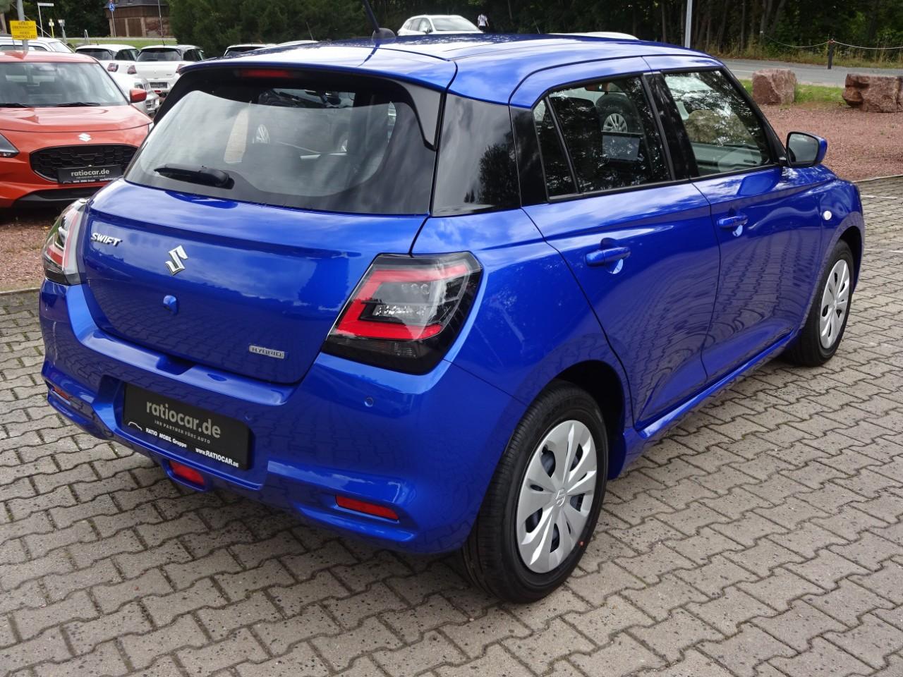 Suzuki SWIFT 1.2 DUALJET CLUB, CO2-Klasse: C, NAVI DAB+ EINPARKH. USB Bildbeschreibung: Suzuki SWIFT 1.2 DUALJET CLUB, CO2-Klasse: C, NAVI DAB+ EINPARKH. USB
