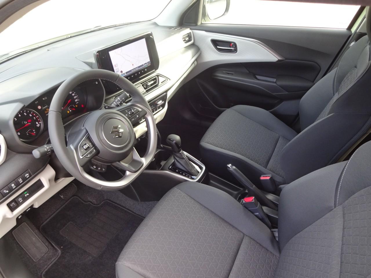 Suzuki SWIFT 1.2 DUALJET CVT COMFORT+, CO2-Klasse: C, AUTOMATIK NAVI Bildbeschreibung: Suzuki SWIFT 1.2 DUALJET CVT COMFORT+, CO2-Klasse: C, AUTOMATIK NAVI