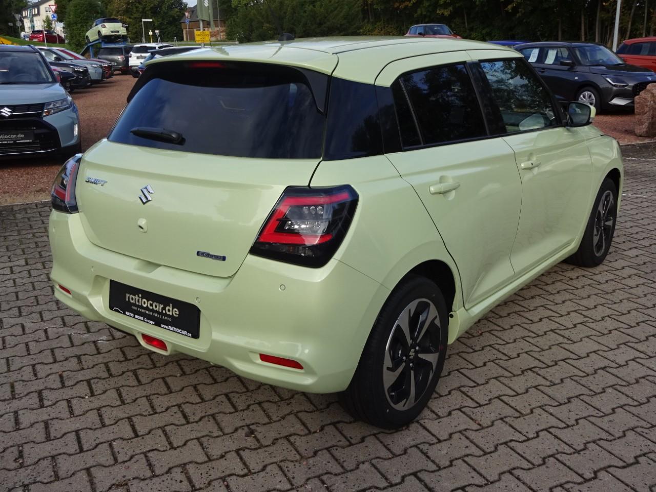 Suzuki SWIFT 1.2 DUALJET CVT COMFORT+, CO2-Klasse: C, AUTOMATIK NAVI Bildbeschreibung: Suzuki SWIFT 1.2 DUALJET CVT COMFORT+, CO2-Klasse: C, AUTOMATIK NAVI