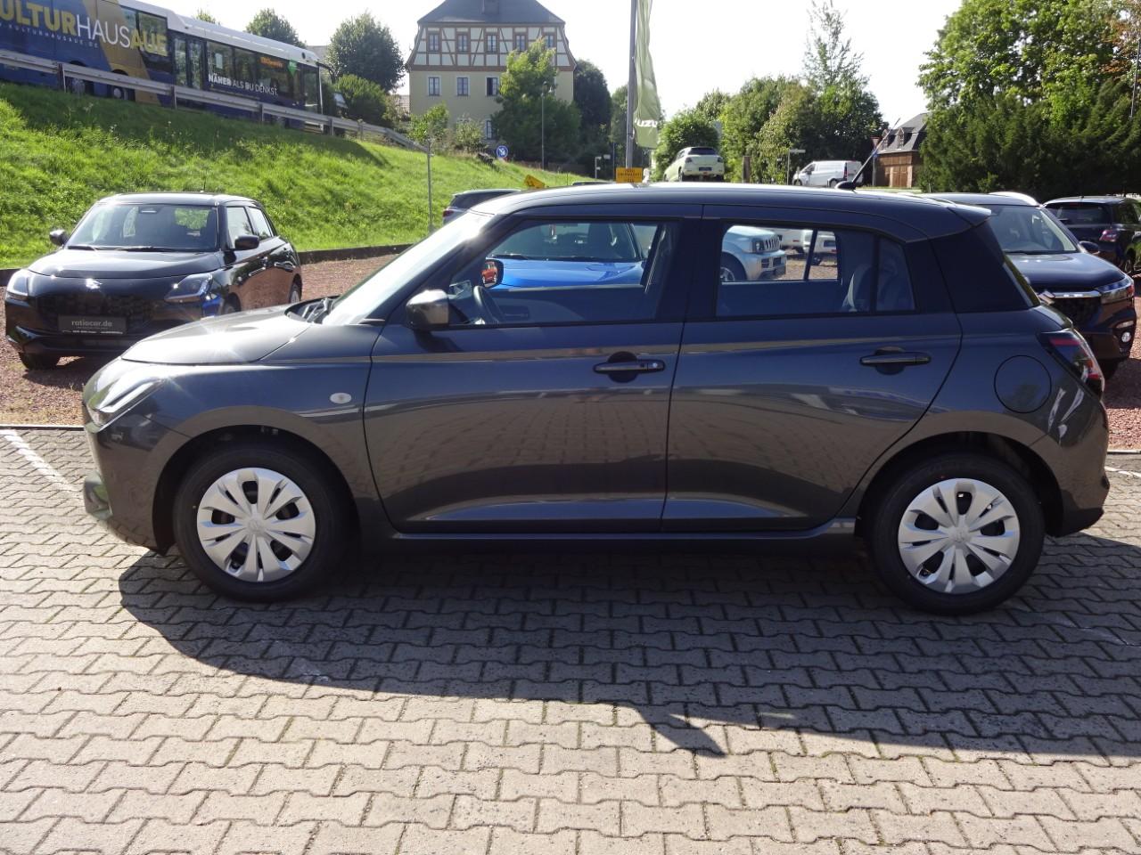 Suzuki SWIFT 1.2 DUALJET CLUB, CO2-Klasse: C, NAVI DAB+ EINPARKH. USB Bildbeschreibung: Suzuki SWIFT 1.2 DUALJET CLUB, CO2-Klasse: C, NAVI DAB+ EINPARKH. USB