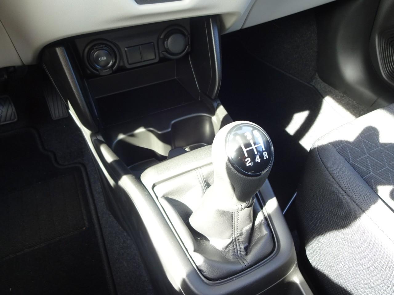Suzuki SWIFT 1.2 DUALJET CLUB, CO2-Klasse: C, NAVI DAB+ EINPARKH. USB Bildbeschreibung: Suzuki SWIFT 1.2 DUALJET CLUB, CO2-Klasse: C, NAVI DAB+ EINPARKH. USB