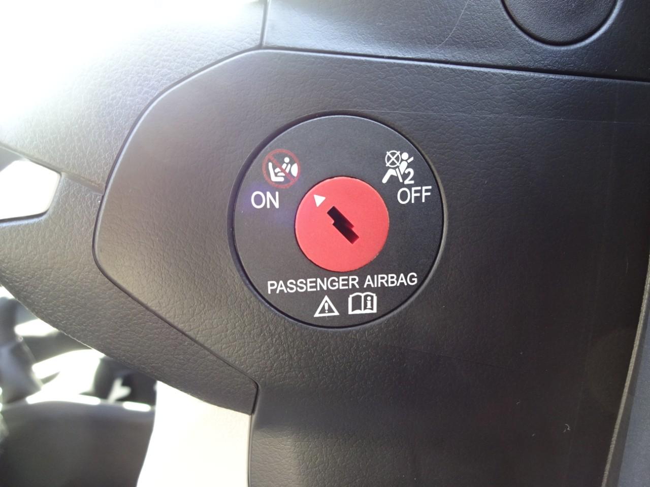 Suzuki SWIFT 1.2 DUALJET CLUB, CO2-Klasse: C, NAVI DAB+ EINPARKH. USB Bildbeschreibung: Suzuki SWIFT 1.2 DUALJET CLUB, CO2-Klasse: C, NAVI DAB+ EINPARKH. USB