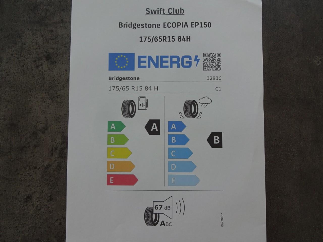 Suzuki SWIFT 1.2 DUALJET CLUB, CO2-Klasse: C, NAVI DAB+ EINPARKH. USB Bildbeschreibung: Suzuki SWIFT 1.2 DUALJET CLUB, CO2-Klasse: C, NAVI DAB+ EINPARKH. USB
