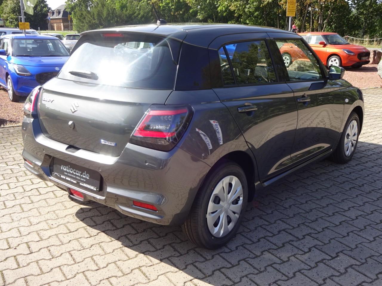 Suzuki SWIFT 1.2 DUALJET CLUB, CO2-Klasse: C, NAVI DAB+ EINPARKH. USB Bildbeschreibung: Suzuki SWIFT 1.2 DUALJET CLUB, CO2-Klasse: C, NAVI DAB+ EINPARKH. USB