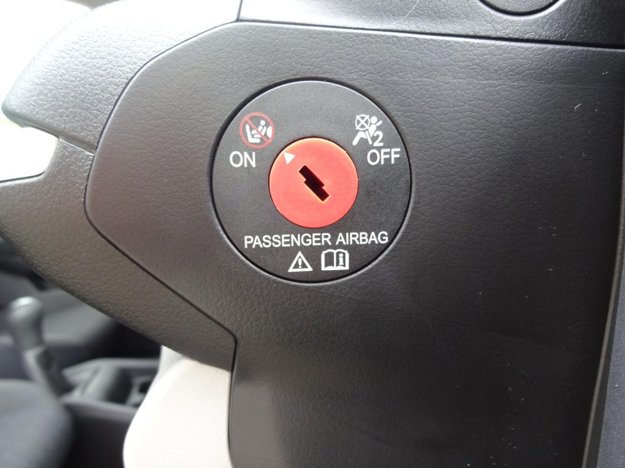 Suzuki SWIFT 1.2 , CO2-Klasse: B, NAVI EINPARKH. Bildbeschreibung: Suzuki SWIFT 1.2 , CO2-Klasse: B, NAVI EINPARKH.
