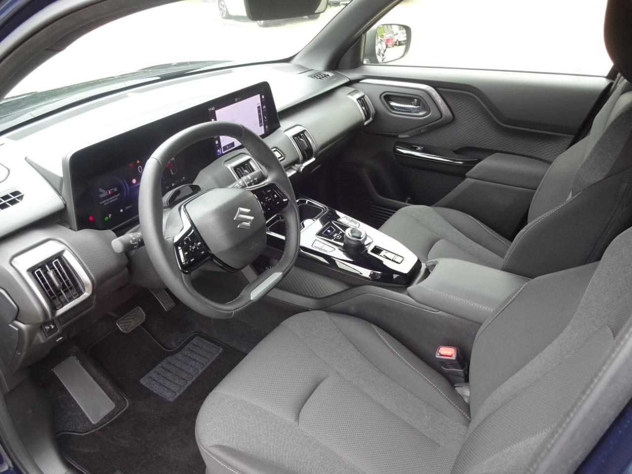 Suzuki e VITARA eAXLE ALLGRIP e COMFORT (61 kWh), CO2-Klasse: A, Bildbeschreibung: Suzuki e VITARA eAXLE ALLGRIP e COMFORT (61 kWh), CO2-Klasse: A,