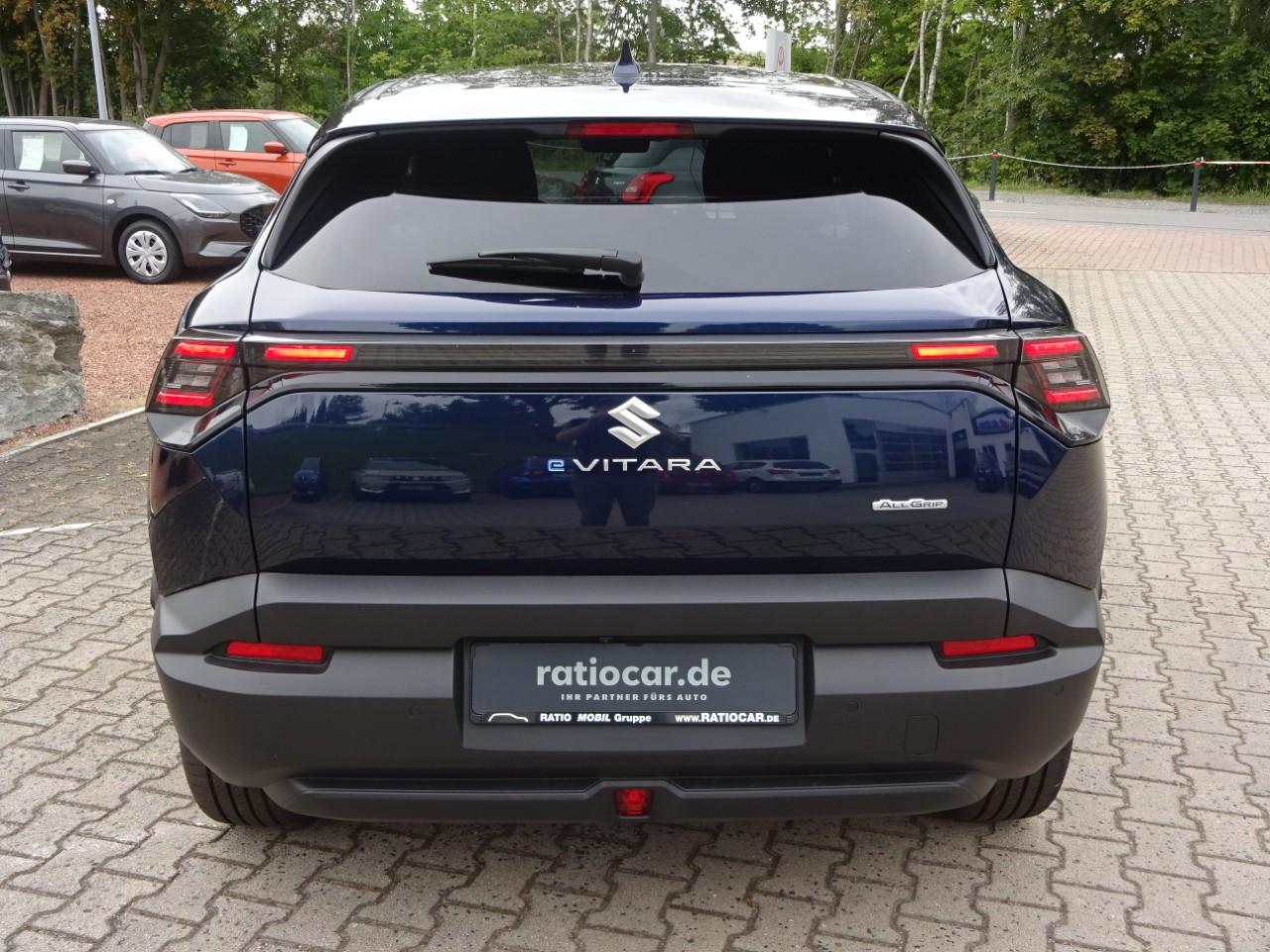 Suzuki e VITARA eAXLE ALLGRIP e COMFORT (61 kWh), CO2-Klasse: A, Bildbeschreibung: Suzuki e VITARA eAXLE ALLGRIP e COMFORT (61 kWh), CO2-Klasse: A,