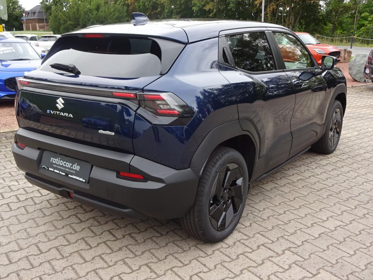 Suzuki e VITARA eAXLE ALLGRIP e COMFORT (61 kWh), CO2-Klasse: A, Bildbeschreibung: Suzuki e VITARA eAXLE ALLGRIP e COMFORT (61 kWh), CO2-Klasse: A,